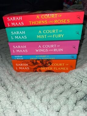 A Court of Thorns and Roses book series